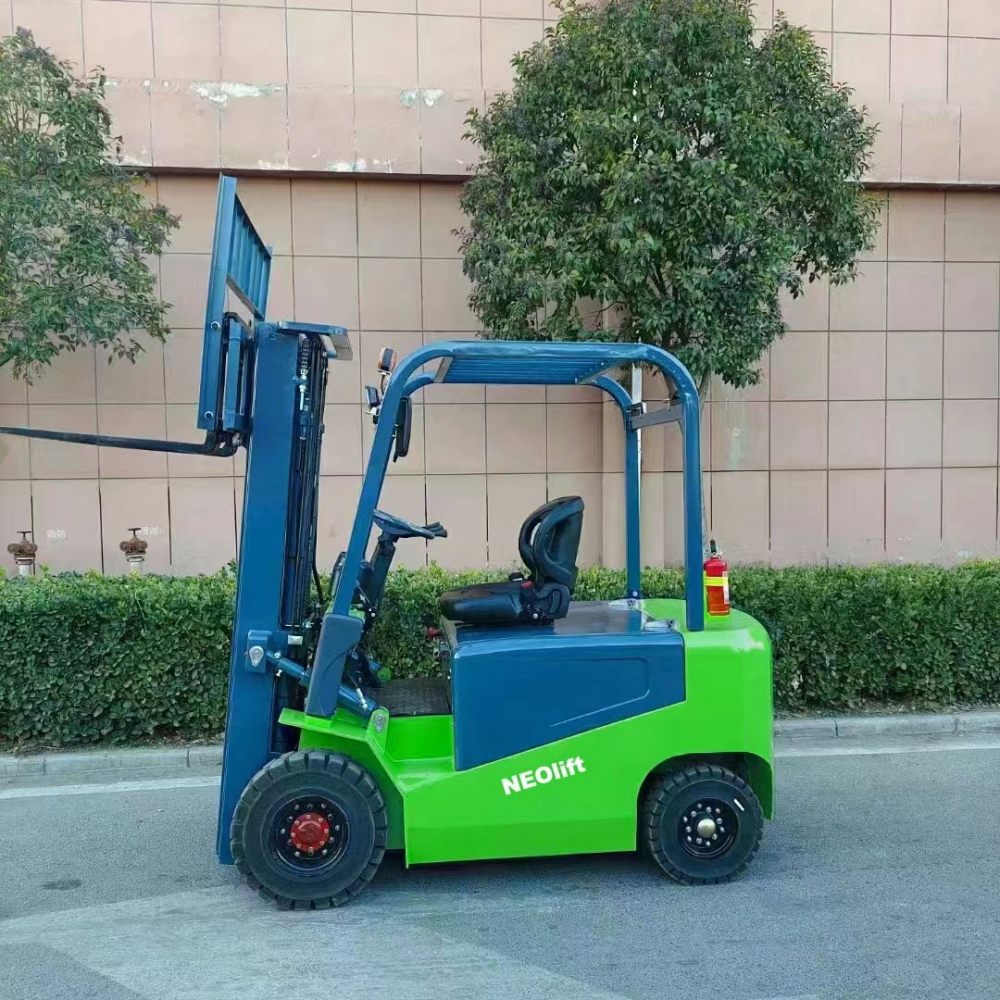 Electric counterbalance forklift truck